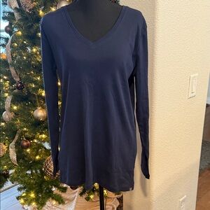 Women's Eddie Bauer Navy V-Neck Long Sleeve Top